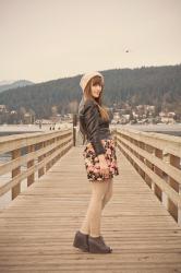 Look Book: Vintage Knit Tuques & An Ocean Pier!!