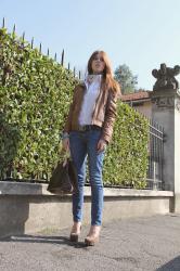 Simplicity: Leather Jacket and Jeans