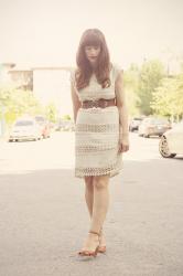 Look Book: Sunlit Streets & A Lace Trim Dress