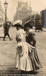 Street blogging in the 1900s