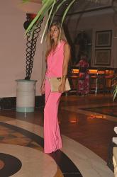 Bahamas, Nassau night8 - bright jumpsuit at Virgil's BBQ