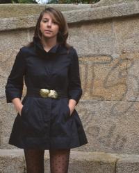 Un trench y tres cinturones