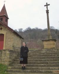 The LITTLE CHAPEL of vines...