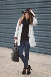 Black hat and high heels