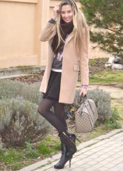 Camel coat with sweatshirt