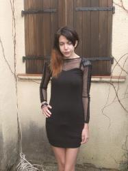 LOOK OF DAY: BLACK DRESSE