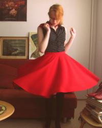 SEWING : Perfect RED circle skirt