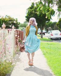 sky blue and mustard, a gingham vintage dress and a pretty house