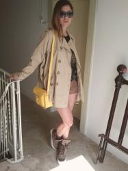 Outfit: In trench !