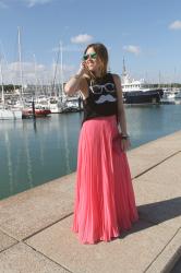 Maxi pink with moustache