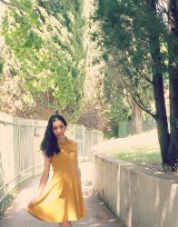 La robe moutarde en été