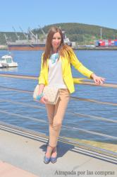 YELLOW BLAZER & CAPRI PANTS