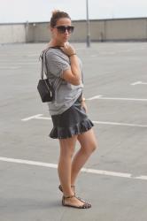 GREY TEE & LEATHER SKIRT