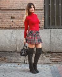 TARTAN PLAID SKIRT: COLLEGE TIME