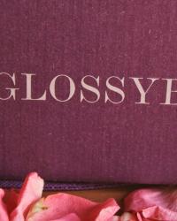 Glossybox YOUNG BEAUTY. 