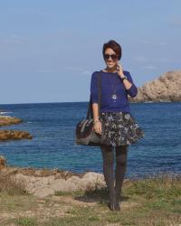 FALDA CON VUELO JACQUARD