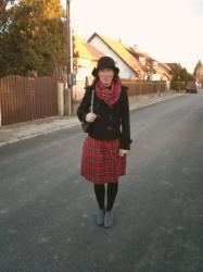 Chequered with black