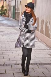 Pied de poule coat