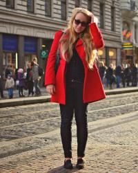 blonde in red