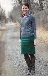 Outfit of the Week: Green Pencil Skirt, Grey Sweater, Random Thoughts