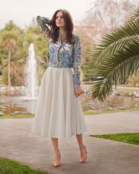 WHITE FULL MIDI SKIRT AND BLUE BLOUSE 