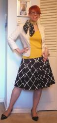 Funky Friday: Dots and Chainlink (with Yellow)