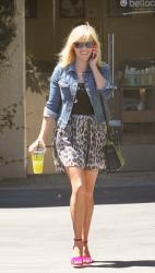 Look For Less: Reese Witherspoon's Leopard Skirt Outfit