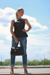 Boyfriend jeans & peplum top