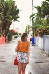 rainy summer days// vintage floral shorts