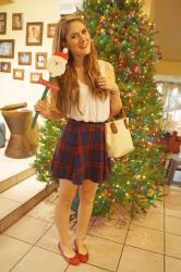 {Outfit}: Decorating the Christmas Tree