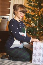 Christmas: the tree, the jumper and the awful wrapping