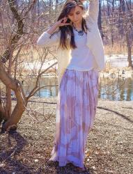 The Air on Me: A Maxi Skirt Outfit