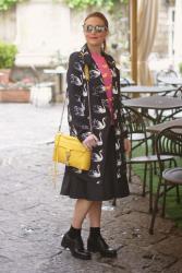 Mix of prints: a pop art fashion outfit