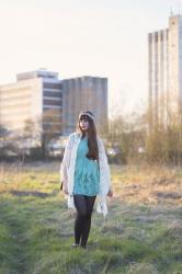 OUTFIT: Green Ruffles and White Fringed Poncho