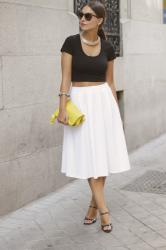 Crop top y falda midi