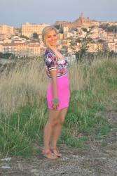 OUTFIT: FUCSIA DRESS AND CROP TOP - COME ABBINARE IL CROP TOP -