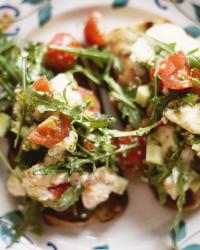 Bruschetta med pesto och buffelmozzarella