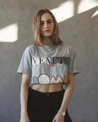 Comic crop top