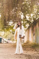 Light in the Dark – Calça Branca Flare