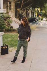 Effortless Fall Look: Turtleneck and Cargos