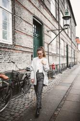 Grey outfit in Copenhagen – Elodie in Paris