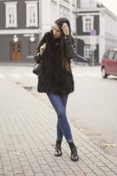 OOTD : Furry Black