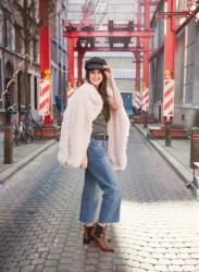Outfit: 70s style in cropped denim and fiddler cap
