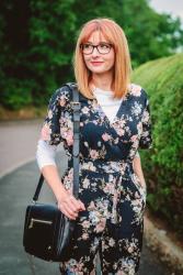 How to Choose Glasses That Suit You | Specsavers Summer Style