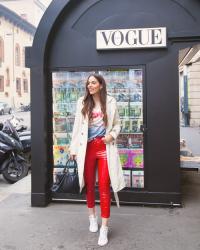 Pantaloni in vinile seconda pelle: come abbinarli per un look sportychic?