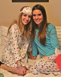 HOLIDAY PJs + 10 COZY GIFTS + HOLIDAY GIVEAWAY #4