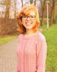 Outfit | Roze trui en (nep)leren rokje