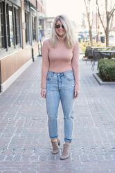 Blush Turtleneck + Levi’s 501s.