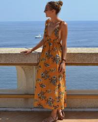 Vestido de flores en Côte d’Azur y Mónaco