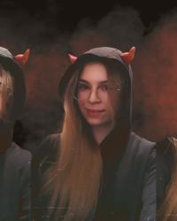 DIY: Devil hoodie